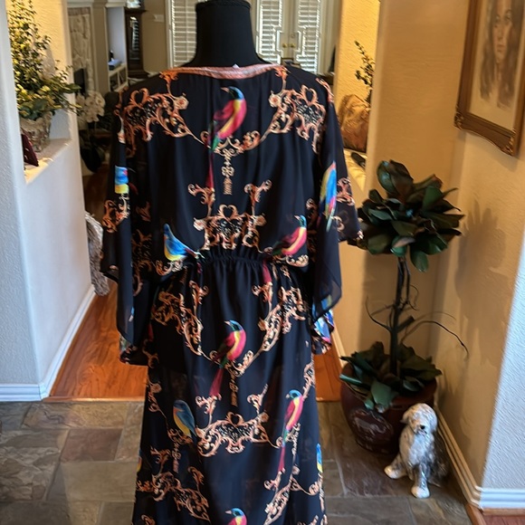 Beautiful black sheer caftan with gorgeous print with birds. & beading. SZ M NWT - Picture 4 of 5